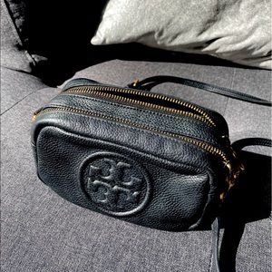 ✨ Tory Burch Perry Bombe Leather Crossbody Bag (Used)